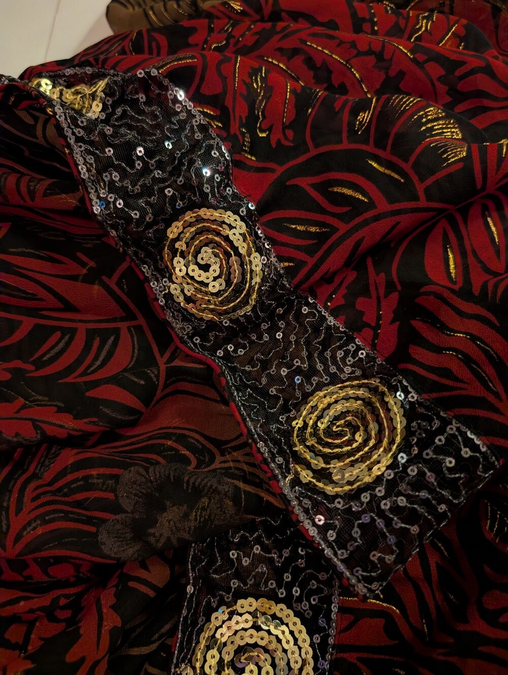 Sari Mauve Black Rust Gold Floral Sequin Trim Material 48x213 Inch